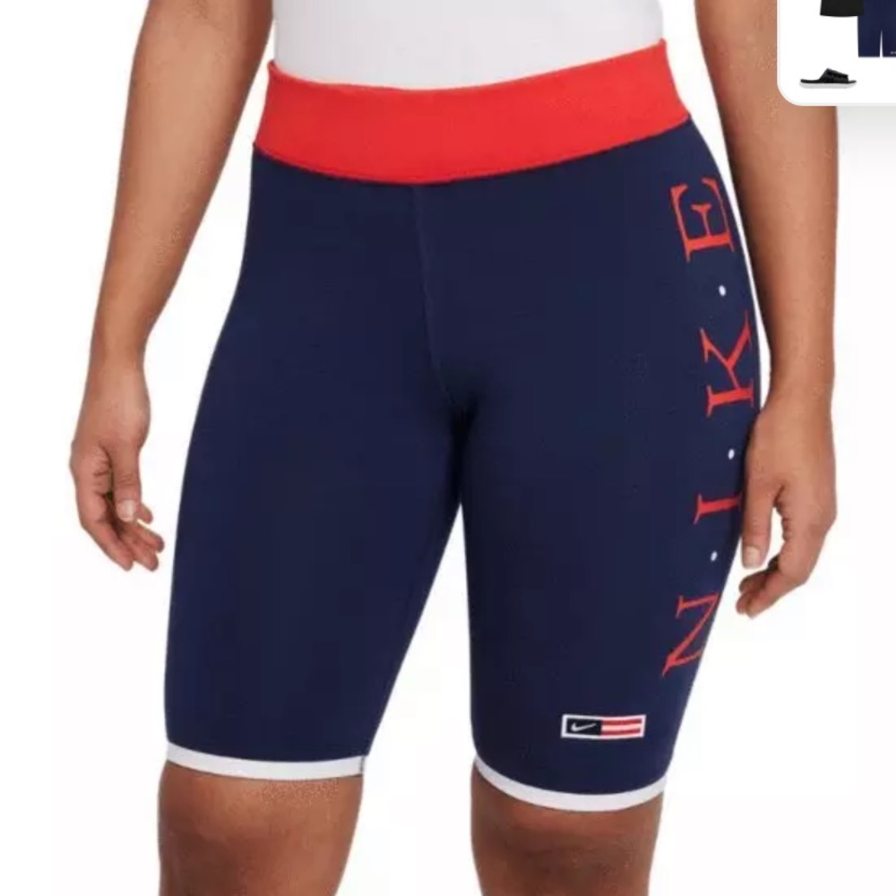 Nike Sportswear Essentials Bike Shorts Navy & Red Size Small